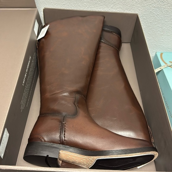 Franco Sarto Women's Meyer Knee High Boot (WIDE) - Picture 3 of 8